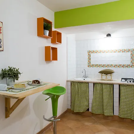 Gasthuis Dimora La Commare 4*