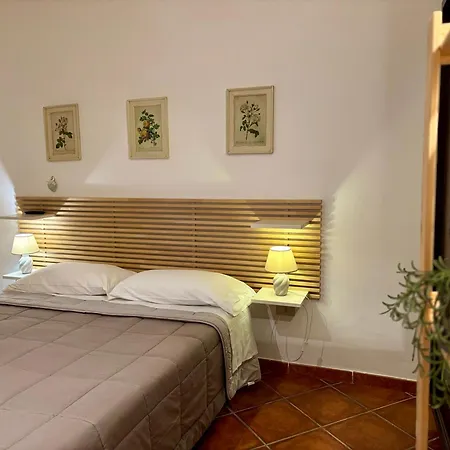 Dimora La Commare Guest house *