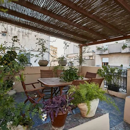 ゲストハウス Dimora La Commare 4*